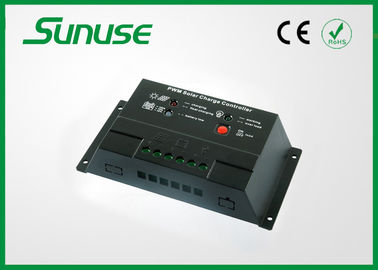 регулятор обязанности регулятора панели солнечных батарей 20a 12V 24V PWM с дисплеем СИД